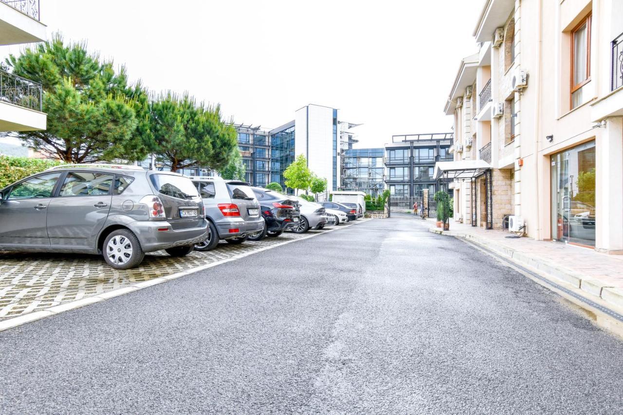 Royal Bay Apartments With Self Check-In Sweti Wlas Exterior foto